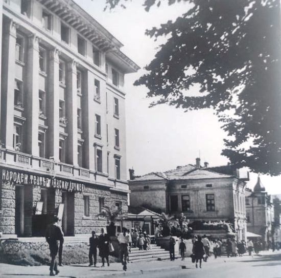Откриване на театралната сграда през 1957 г. в Шумен